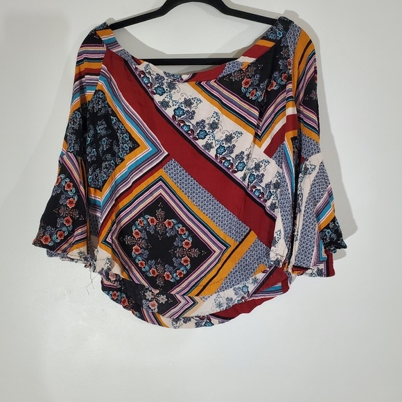 Shyanne Women's Size Medium Colorful Floral Patchwork Top Bell Sleve - Picture 5 of 7